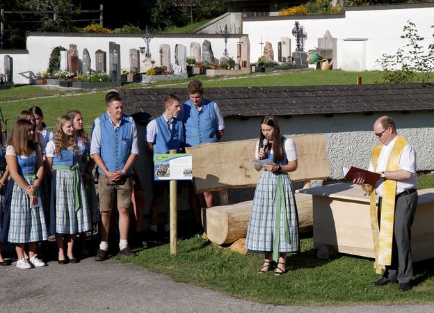 JUMP - Projekt der Landjugend Anthering: ,,A Platzerl für Groß und Kloa - zum Spün und oafach wunderboa''